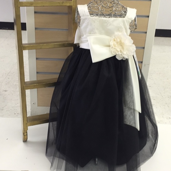 Chantilly place Beautiful Dress girl Ivory 5